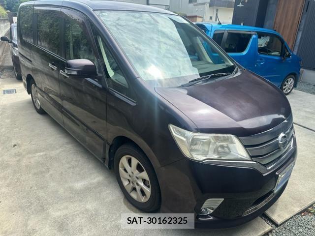 Nissan SERENA 2011-09 8831476-0