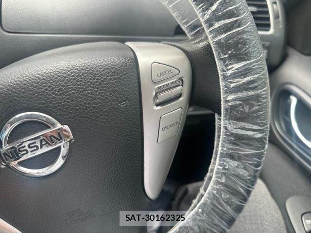 Nissan SERENA 2011-09 8831476-18