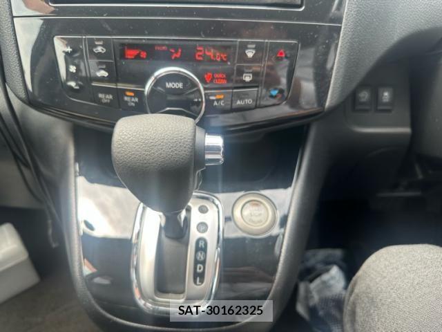 Nissan SERENA 2011-09 8831476-21
