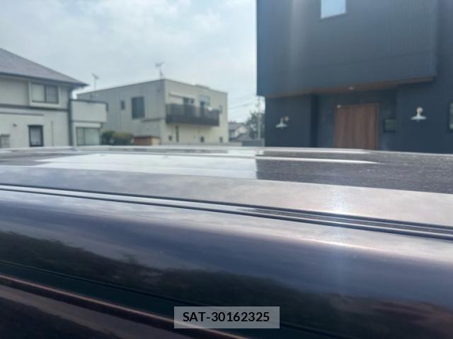 Nissan SERENA 2011-09 8831476-4
