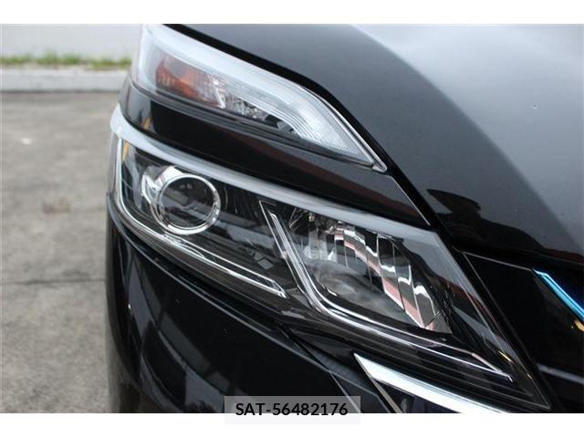 Nissan SERENA 2018-05 8831458-14