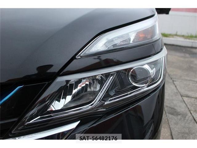 Nissan SERENA 2018-05 8831458-15