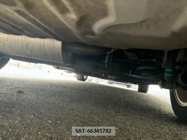 Nissan SERENA 2009-07 8831468-24