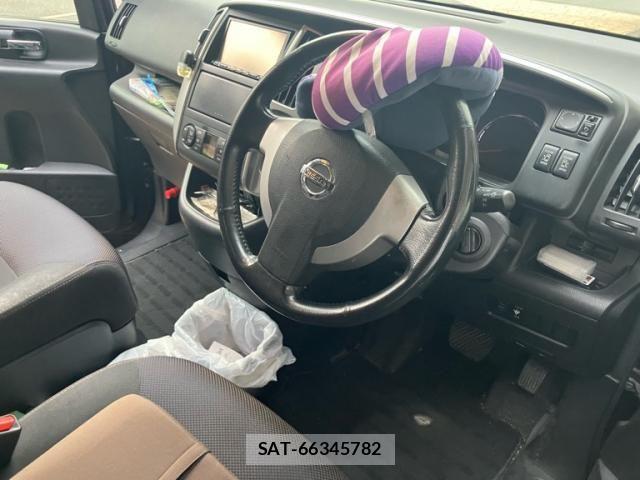 Nissan SERENA 2009-07 8831468-3