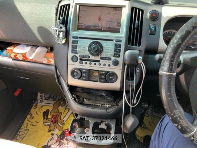 Nissan SERENA 2006-02 8831475-20