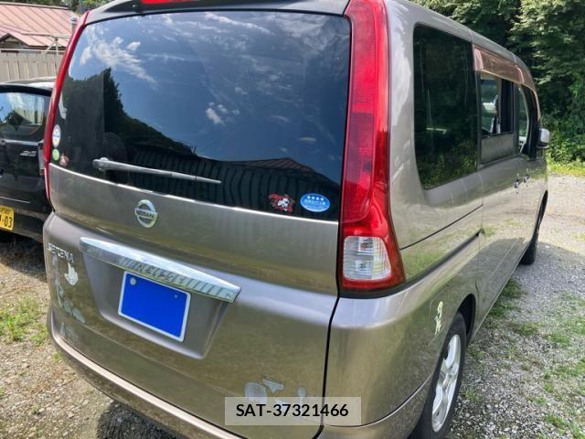 Nissan SERENA 2006-02 8831475-3
