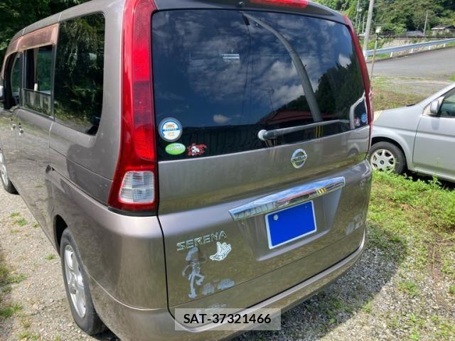 Nissan SERENA 2006-02 8831475-4