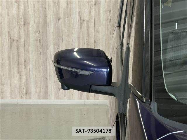 Nissan SERENA 2020-12 8831457-29