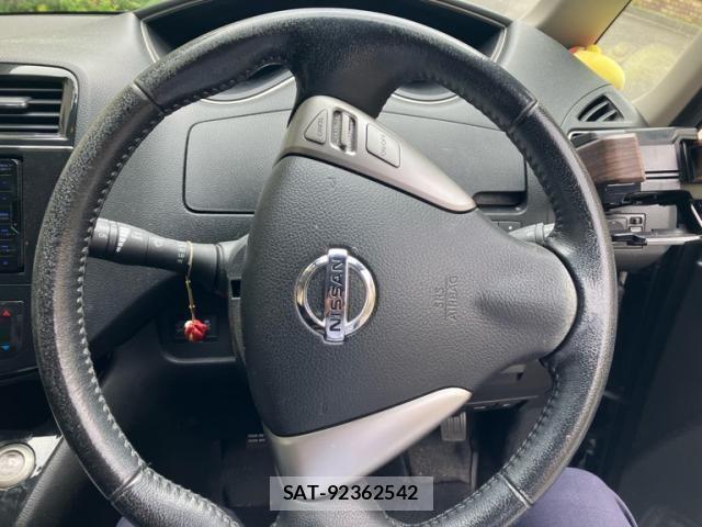Nissan SERENA 2011-07 8831460-15