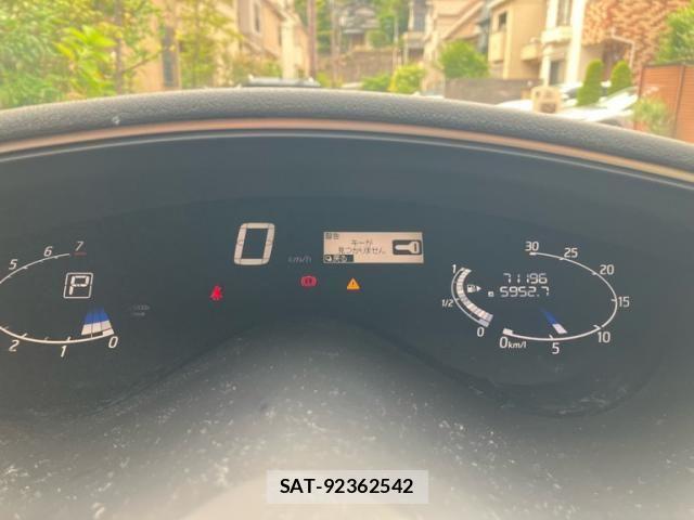 Nissan SERENA 2011-07 8831460-17