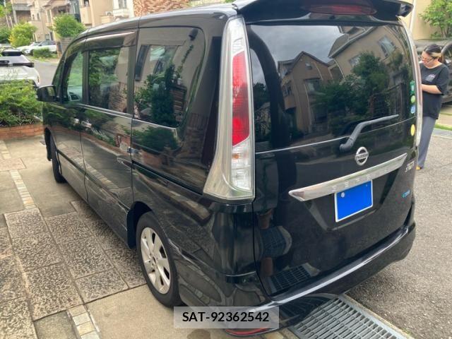 Nissan SERENA 2011-07 8831460-8