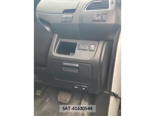 Nissan SERENA 2012-03 8831471-10