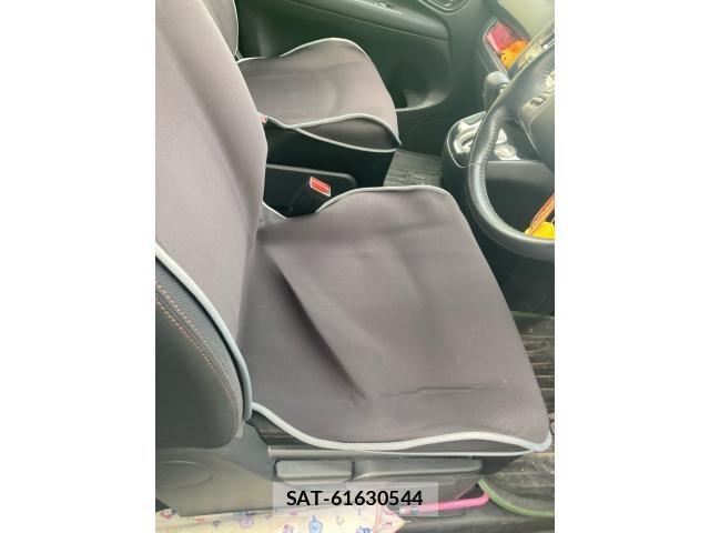 Nissan SERENA 2012-03 8831471-12