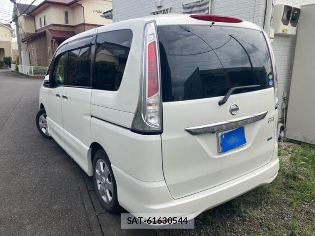 Nissan SERENA 2012-03 8831471-2