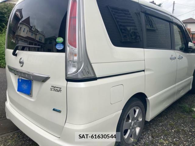 Nissan SERENA 2012-03 8831471-3