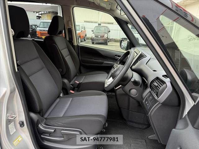 Nissan SERENA 2022-08 8831456-15