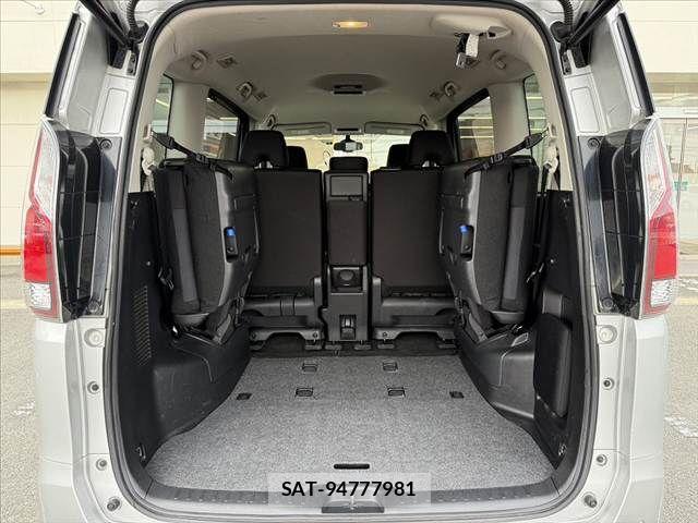 Nissan SERENA 2022-08 8831456-22