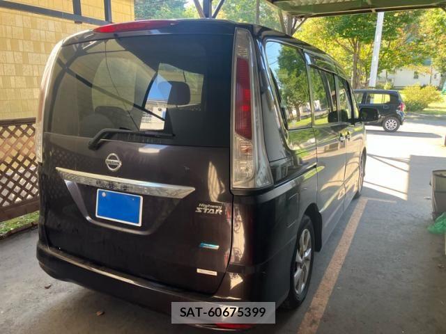 Nissan SERENA 2012-05 8831474-5