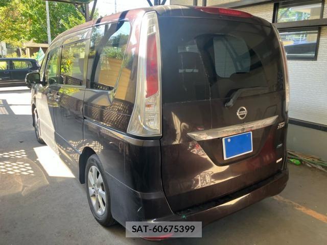 Nissan SERENA 2012-05 8831474-6