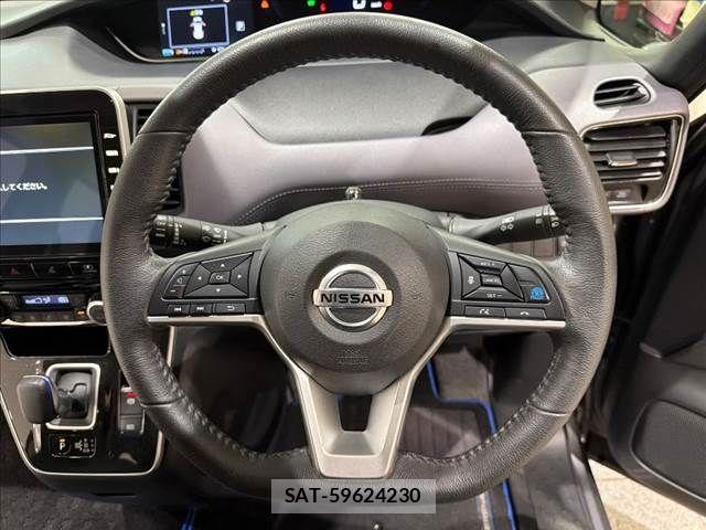 Nissan SERENA 2021-11 8850586-9