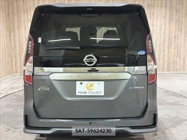 Nissan SERENA 2021-11 8850586-17