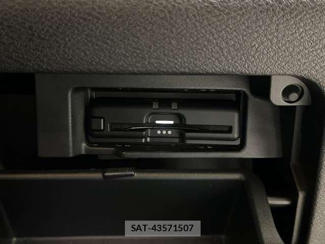 Nissan SERENA 2022-06 8850588-14