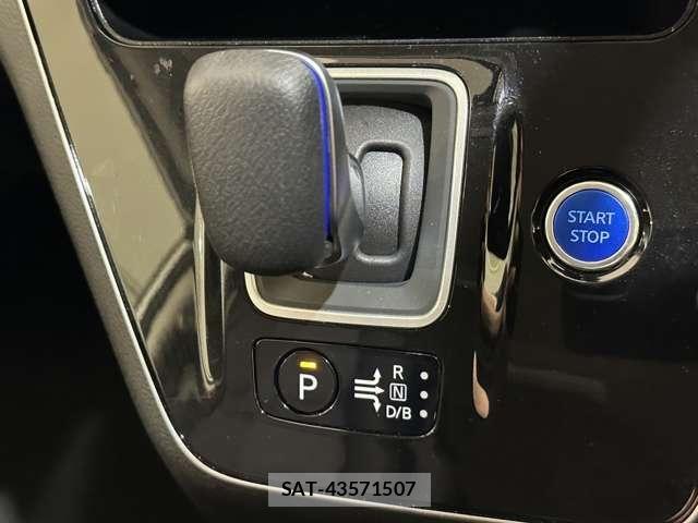 Nissan SERENA 2022-06 8850588-24