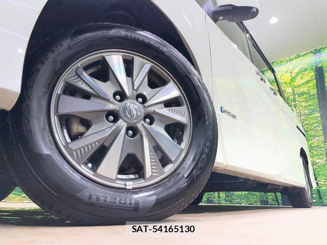 Nissan SERENA 2018-05 8849819-13