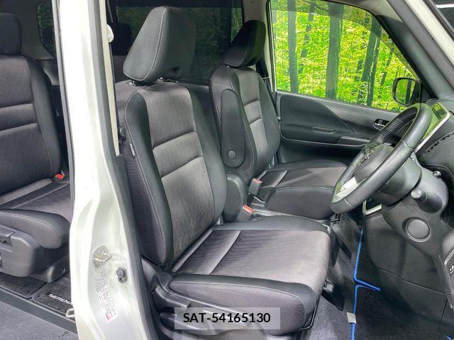 Nissan SERENA 2018-05 8849819-7