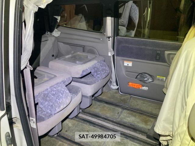 Nissan SERENA 1999-09 8850596-13