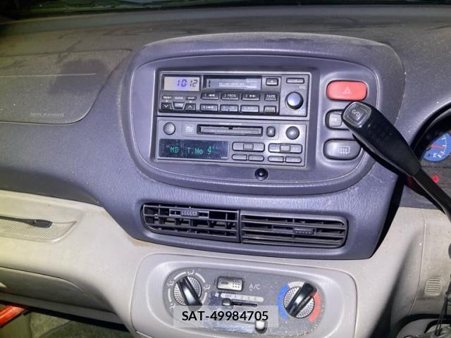 Nissan SERENA 1999-09 8850596-21