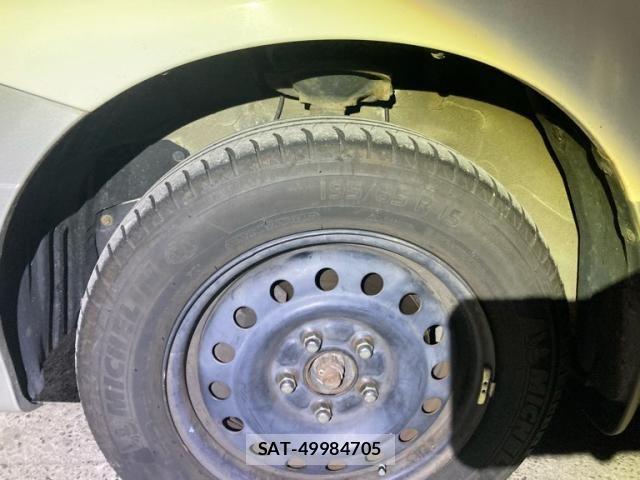 Nissan SERENA 1999-09 8850596-6