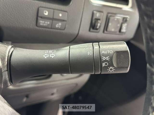 Nissan SERENA 2012-06 8849653-11