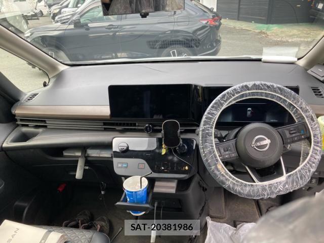 Nissan SERENA 2023-09 8850579-18