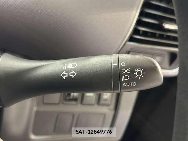 Nissan SERENA 2017-07 8850593-11