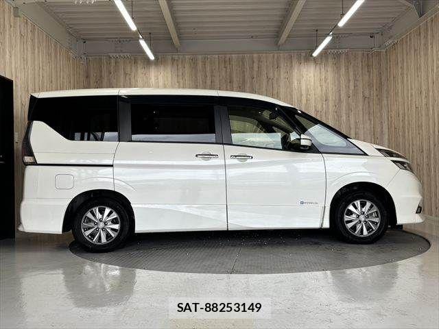 Nissan SERENA 2018-07 8849834-17