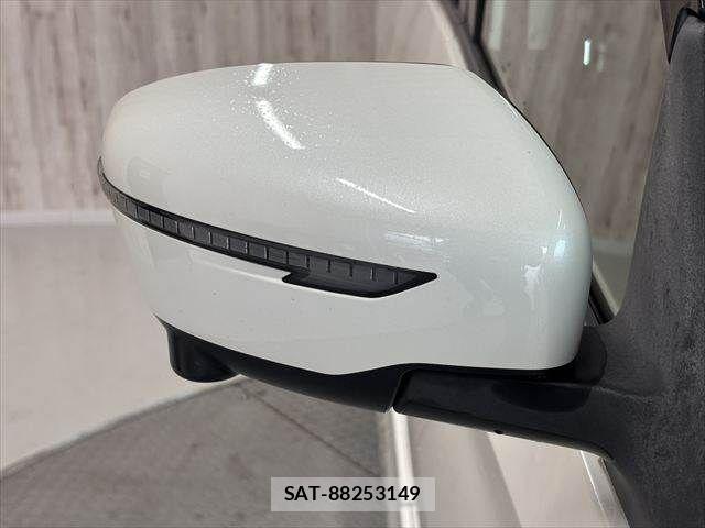 Nissan SERENA 2018-07 8849834-27