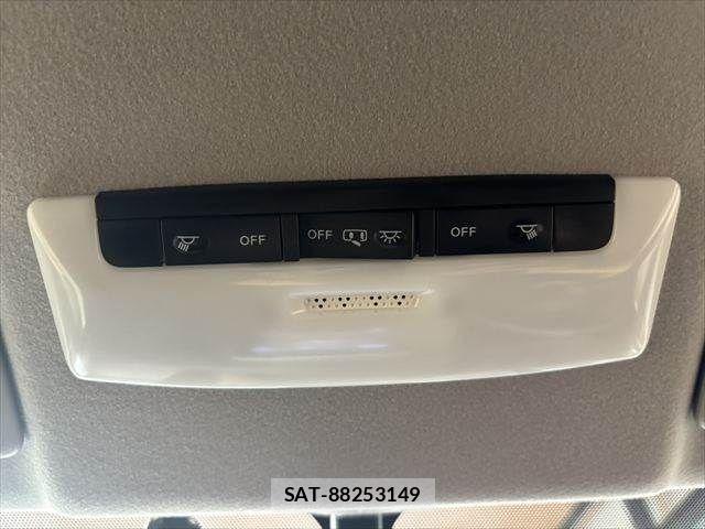 Nissan SERENA 2018-07 8849834-6