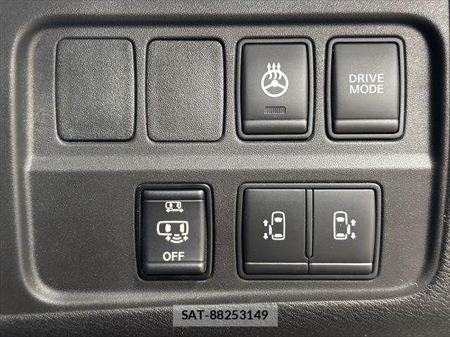 Nissan SERENA 2018-07 8849834-7