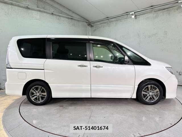 Nissan SERENA 2012-03 8850594-3