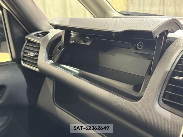 Nissan SERENA 2021-04 8850589-28