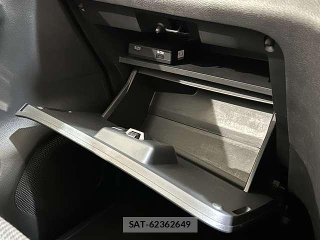 Nissan SERENA 2021-04 8850589-29