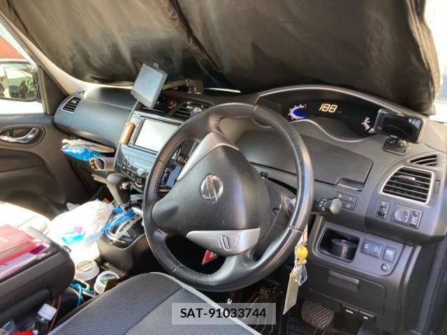 Nissan SERENA 2012-05 8850598-10