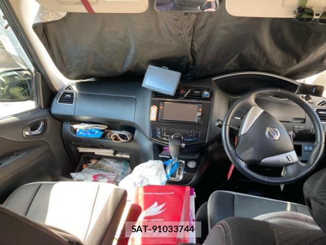 Nissan SERENA 2012-05 8850598-14