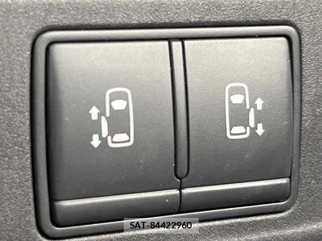 Nissan SERENA 2018-10 8849927-5