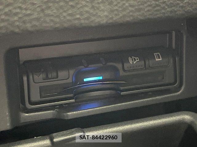 Nissan SERENA 2018-10 8849927-6