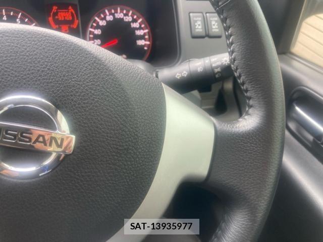 Nissan SERENA 2009-10 8872029-18