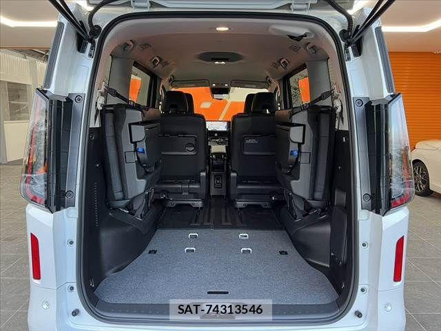 Nissan SERENA 2023-09 8872019-21