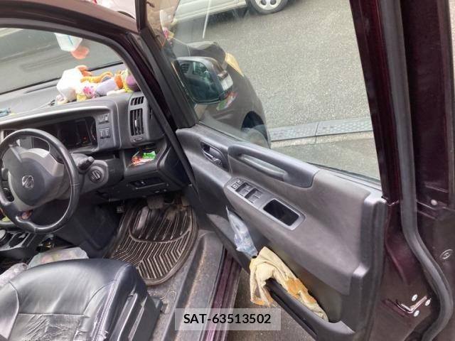 Nissan SERENA 2008-07 8872028-8
