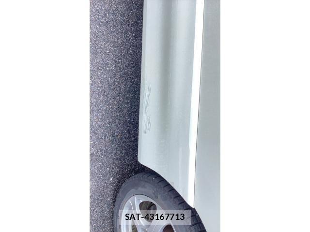 Nissan SERENA 2011-04 8872032-15